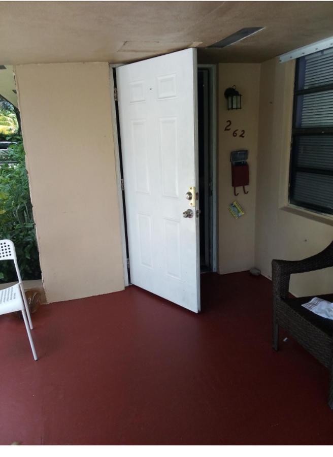 Lovely Miami Apartment Exterior photo